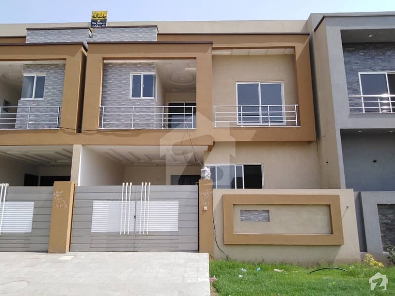 Full House Is Available For Sale In Eden Orchard Faisalabad