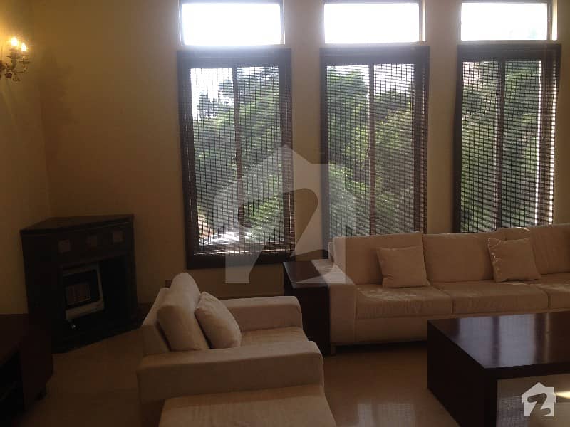 F-8 New Luxury Furnished Upper  Portion Available For Rent