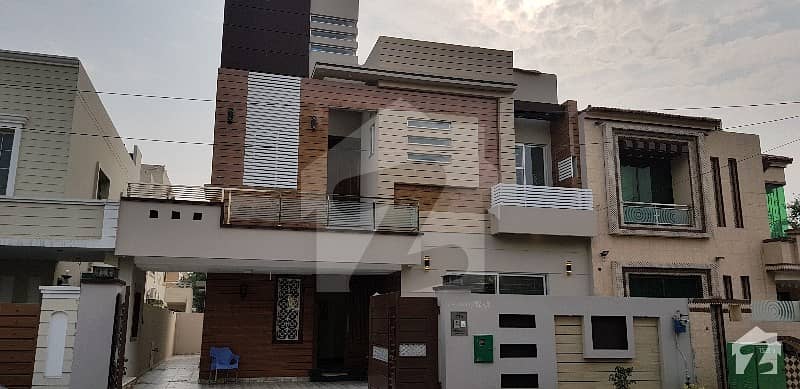 Fully Luxury 10 Marla Brand New Classic House For Sale In Bahria Town Lahore