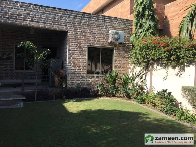 Ideal 2 Kanal Corner Bungalow For Sale At Canal Road