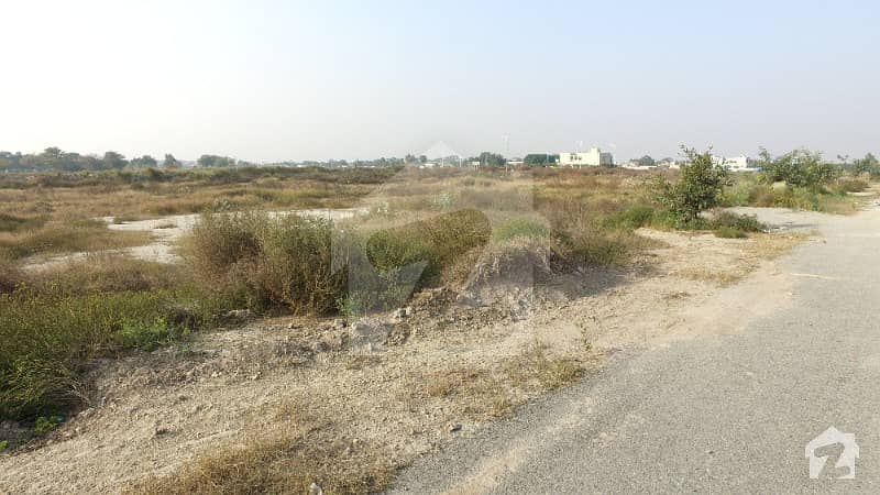 Plot No 293 For Sale In DHA At Prime Location