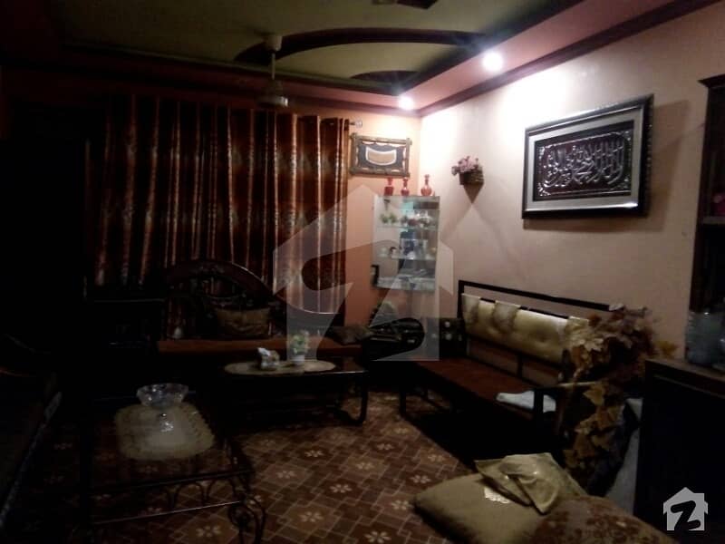 علامہ اقبال ٹاؤن ۔ نیلم بلاک علامہ اقبال ٹاؤن لاہور میں 4 کمروں کا 6 مرلہ مکان 1.25 کروڑ میں برائے فروخت۔