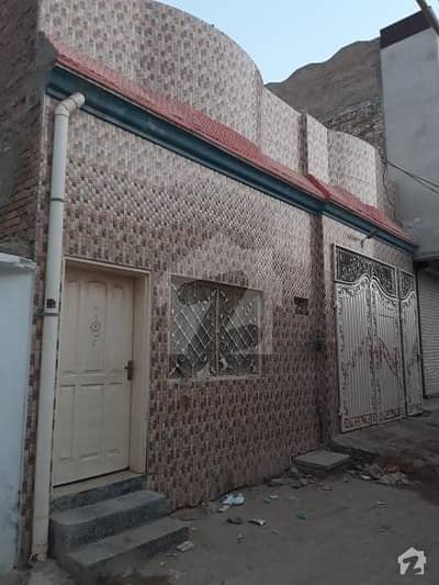 لغاری کالونی ڈیرہ غازی خان میں 4 کمروں کا 6 مرلہ مکان 1.2 کروڑ میں برائے فروخت۔
