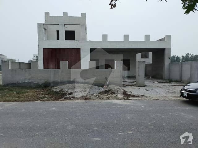 1 Kanal Grey Structure House For Sale