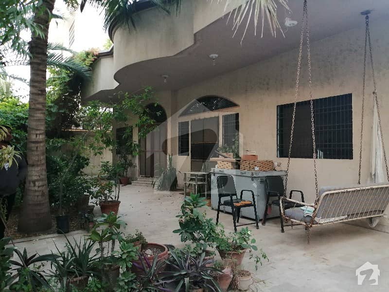 500 Sq Yd Well Maintain Bungalow Is Up For Sale In Gulistan E Jauhar Block 13