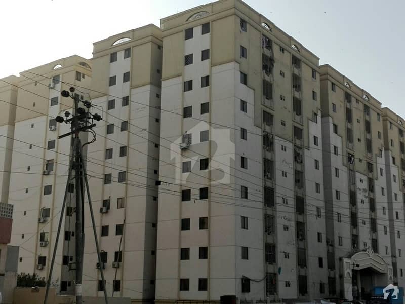 گلستانِِ جوہر ۔ بلاک 13 گلستانِ جوہر کراچی میں 2 کمروں کا 4 مرلہ فلیٹ 72 لاکھ میں برائے فروخت۔