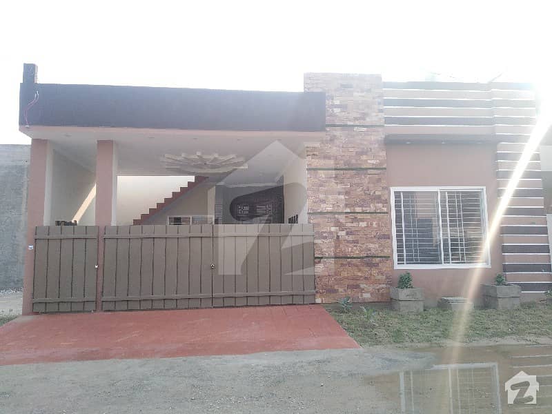 10 Marla Single Storey House Is Available For Sale