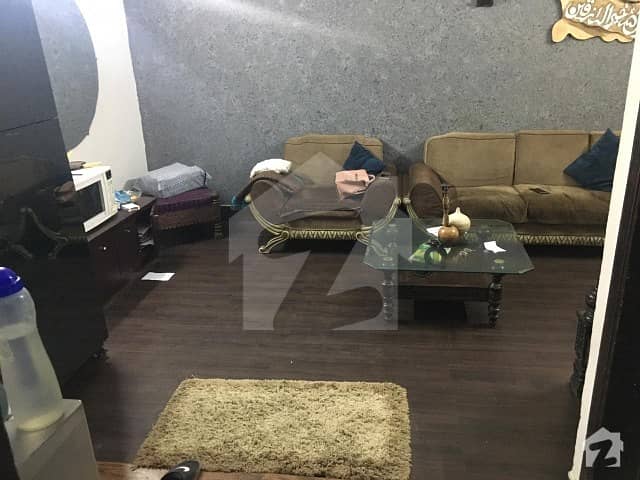 نارتھ ناظم آباد کراچی میں 6 کمروں کا 10 مرلہ مکان 3.15 کروڑ میں برائے فروخت۔