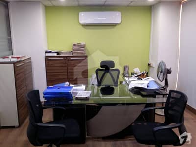 Furnished Office  For Sale In Business  Finance Center Ii Chundrigar Road