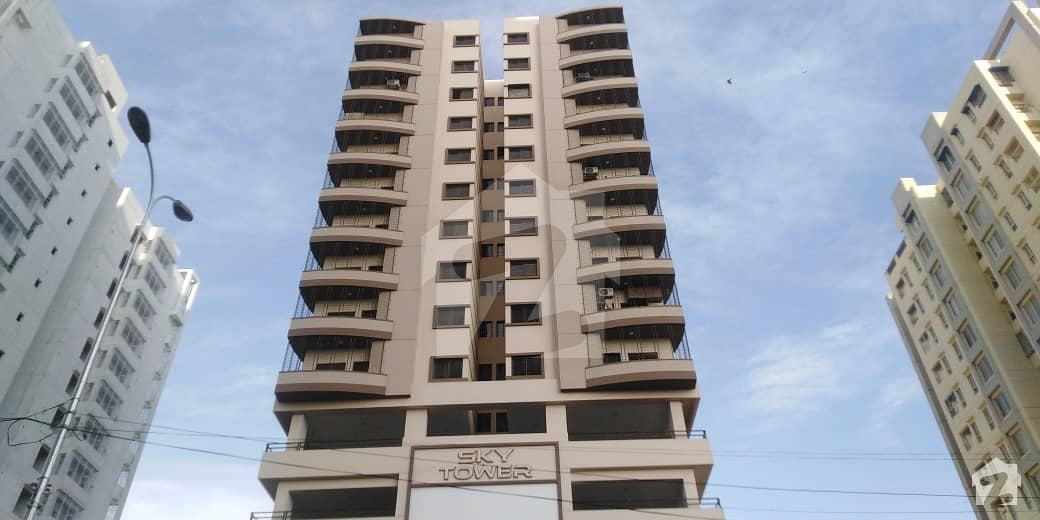 کلفٹن ۔ بلاک 8 کلفٹن کراچی میں 3 کمروں کا 9 مرلہ فلیٹ 3.2 کروڑ میں برائے فروخت۔