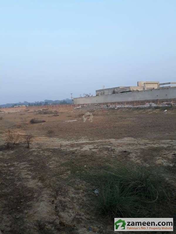 Etihad Marketing Offer Main Barki Road 8 Kanal Farm House Land For Sale