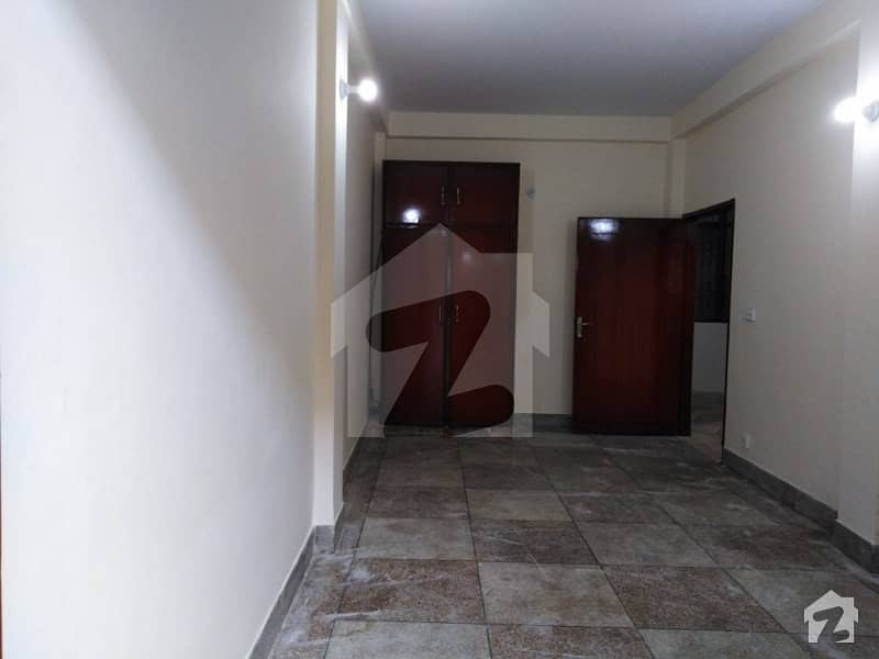 4.75 Marla 1st Floor Flat For Sale In Ravi Block Of Allama Iqbal Town Lahore