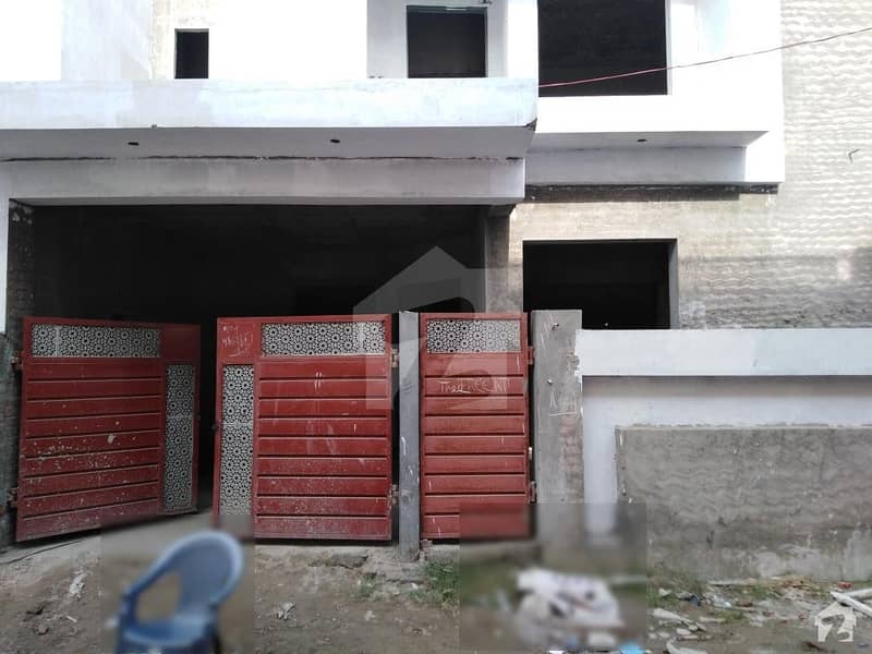 ایم بی ولاز کشمیر روڈ سیالکوٹ میں 6 مرلہ مکان 1.35 کروڑ میں برائے فروخت۔