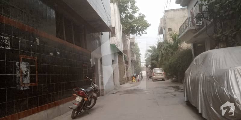 10 Marla ground floor available for rent 10 Marla ground floor available for rent