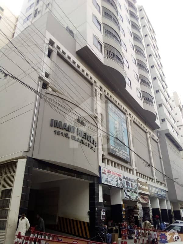 خالد بِن ولید روڈ کراچی میں 3 کمروں کا 8 مرلہ فلیٹ 2.85 کروڑ میں برائے فروخت۔