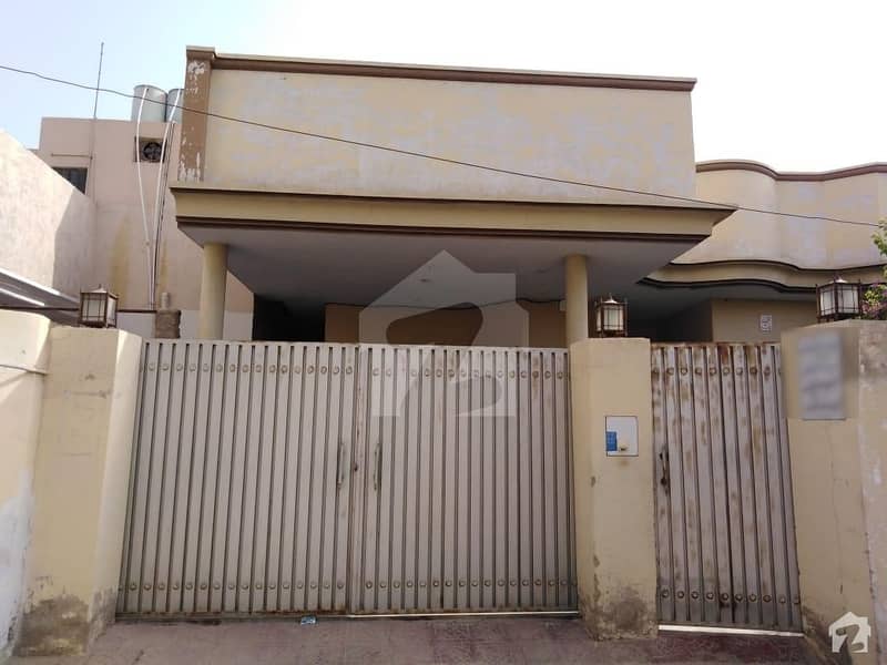 18 Marla Single Storey House Available For Sale