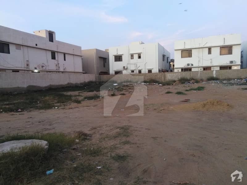 500 Yards Residential Plot Is Up For Sale On Streets Of Muhafiz