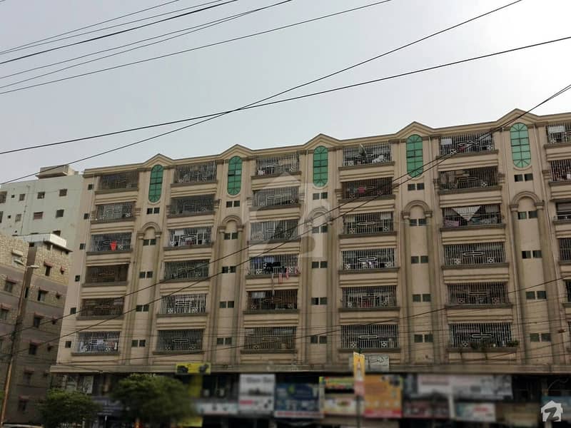 گلستانِِ جوہر ۔ بلاک 19 گلستانِ جوہر کراچی میں 2 کمروں کا 4 مرلہ فلیٹ 50 لاکھ میں برائے فروخت۔