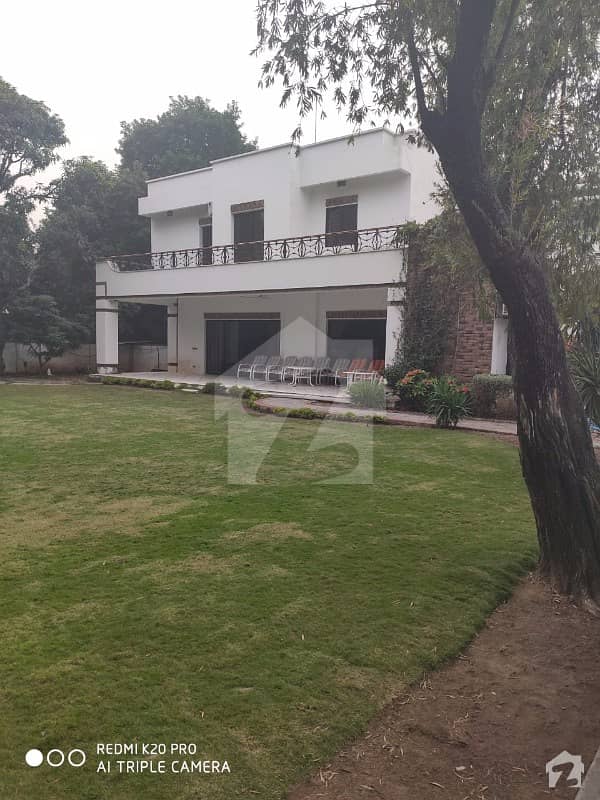 Prime Located House 2000 Sq Yards For Sale