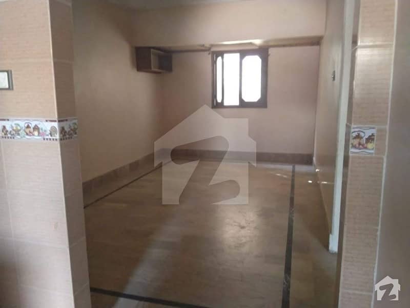 2 Bedroom 4th Floor Flat For Sale In Shah Faisal Walking Distance From Shahrahe Faisal Can Be Rented For 15000 Rs A Month