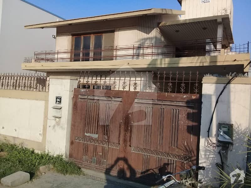 ڈی ایچ اے فیز 7 ڈی ایچ اے کراچی میں 4 کمروں کا 12 مرلہ مکان 7 کروڑ میں برائے فروخت۔