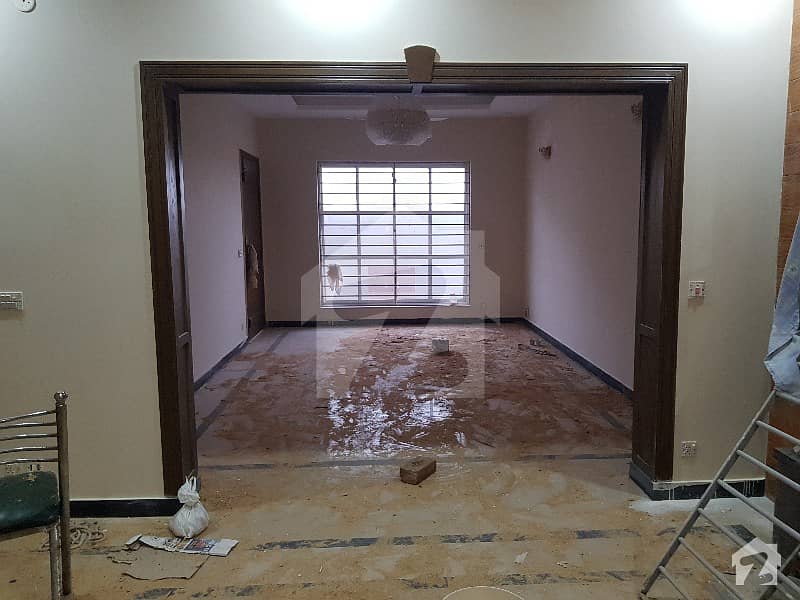 جناح گارڈنز فیز 1 جناح گارڈنز ایف ای سی ایچ ایس اسلام آباد میں 7 کمروں کا 8 مرلہ مکان 1.6 کروڑ میں برائے فروخت۔