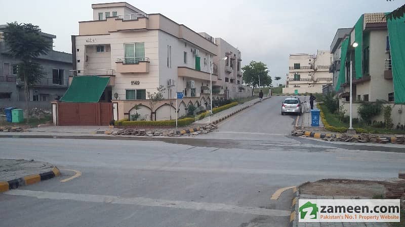 Rawalpindi Bahria Town Phase 7 One Kanal Boulevard Plot For Sale