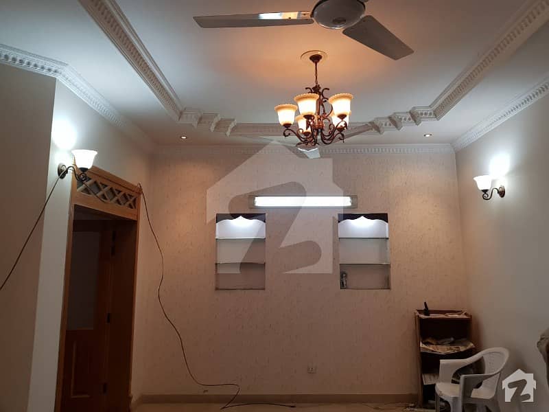 ای ۔ 11/4 ای ۔ 11 اسلام آباد میں 5 کمروں کا 6 مرلہ مکان 2.4 کروڑ میں برائے فروخت۔