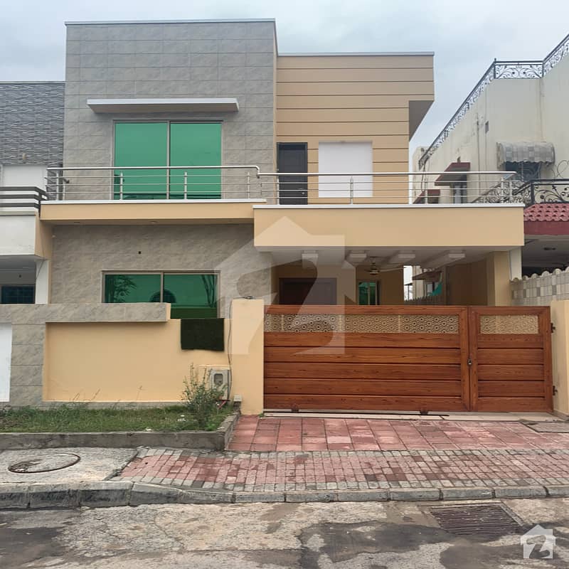 10 Marla House For Sale In Phase 7 Bahria Town