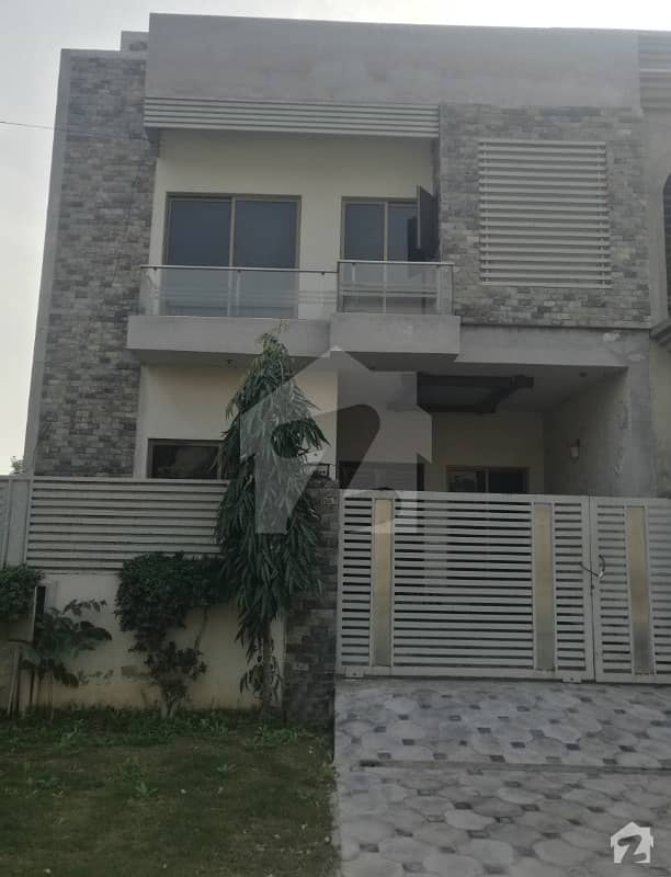 5 Marla Most Beautiful Solid Work Double Storey House For Sale In Khayaban-e-Amin - Block A