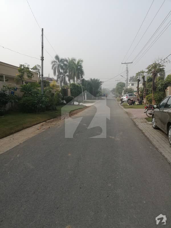 Shami Road Cantt Lahore VIP Class Furnished 6 Marla Smart Bungalow For