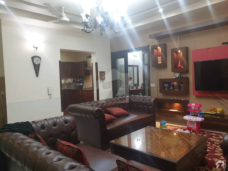 ماڈل ٹاؤن ۔ بلاک جے ماڈل ٹاؤن لاہور میں 3 کمروں کا 1 کنال بالائی پورشن 60 ہزار میں کرایہ پر دستیاب ہے۔