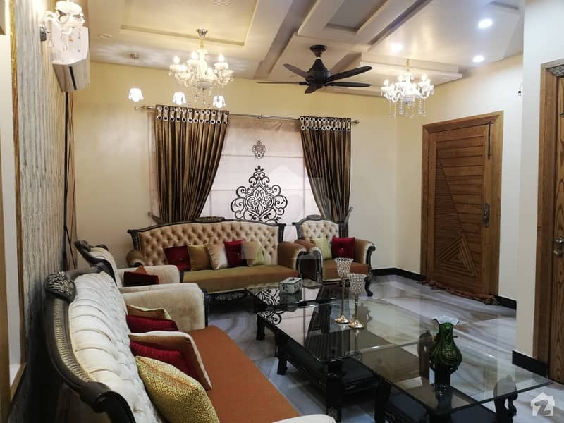 ڈی سی کالونی گوجرانوالہ میں 6 کمروں کا 10 مرلہ مکان 60 ہزار میں کرایہ پر دستیاب ہے۔