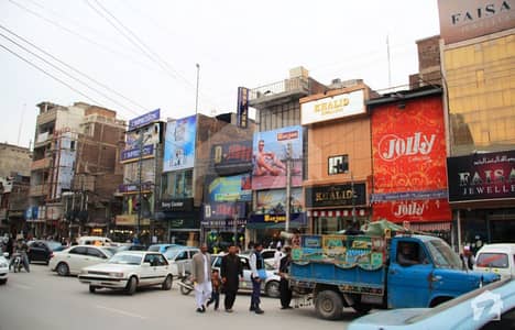 صدر روڈ پشاور میں 4 مرلہ دکان 10 کروڑ میں برائے فروخت۔