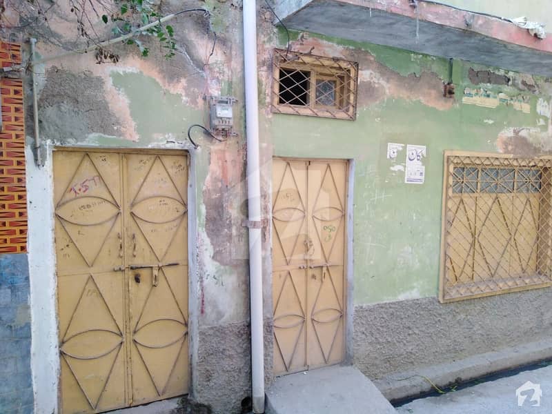 افغان کالونی پشاور میں 5 کمروں کا 5 مرلہ مکان 18 ہزار میں کرایہ پر دستیاب ہے۔