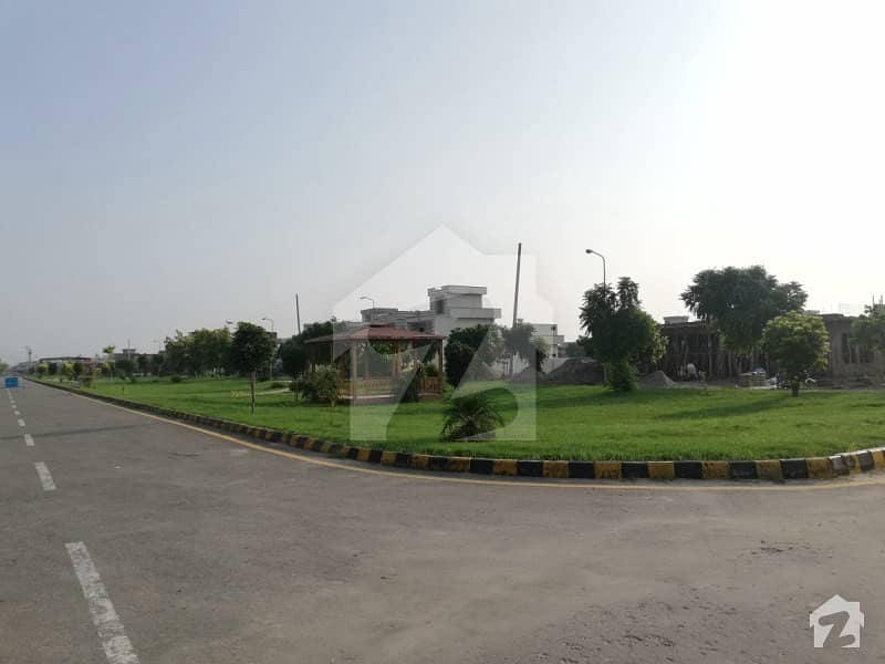 2 Kanal Corner Residential Plot Is Available For Sale In G Magnoliya