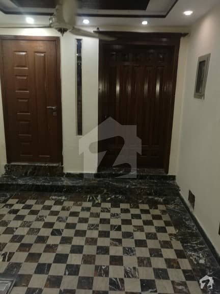 بحریہ ٹاؤن سیکٹرڈی بحریہ ٹاؤن لاہور میں 3 کمروں کا 5 مرلہ مکان 40 ہزار میں کرایہ پر دستیاب ہے۔