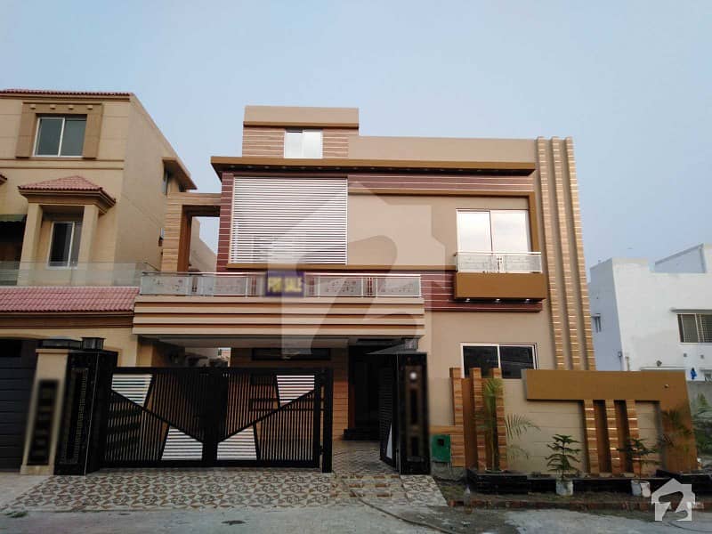 10 Marla Brand New House For Sale In Jasmine Block Of Bahria Town Lahore