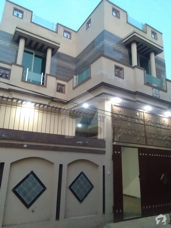 لاہور - شیخوپورہ - فیصل آباد روڈ شیخوپورہ میں 3 کمروں کا 4 مرلہ مکان 52 لاکھ میں برائے فروخت۔