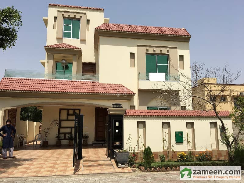 10 Marla Cheapest house For Sale in Bahria Town Lahore