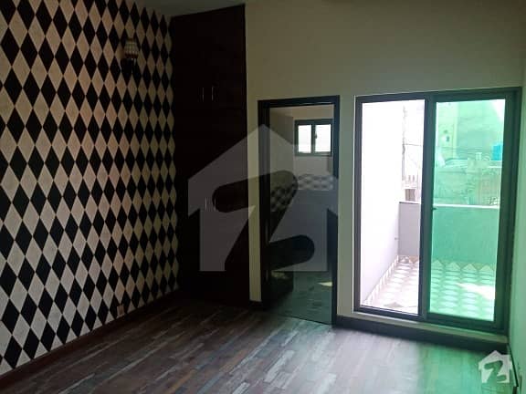 این ایف سی 1 - بلاک سی (این ای) این ایف سی 1 لاہور میں 4 کمروں کا 10 مرلہ مکان 56 ہزار میں کرایہ پر دستیاب ہے۔