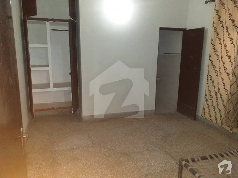 Beautiful Portion Available For Rent In Old Officers Colony Old