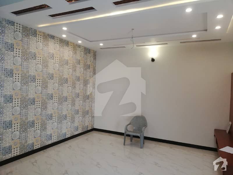 1 Kanal Independent Upper Portion Is Available For Rent
