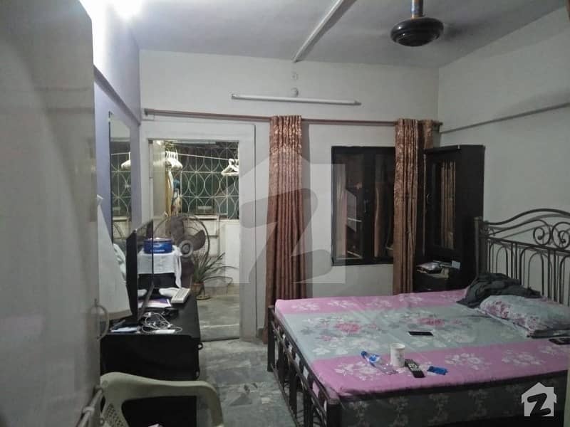 4th Floor Flat Front Facing Main Talemi Bagh Block 7 Fb Area