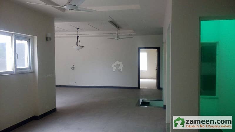 26 Marla Bungalow For Rent In Cantt