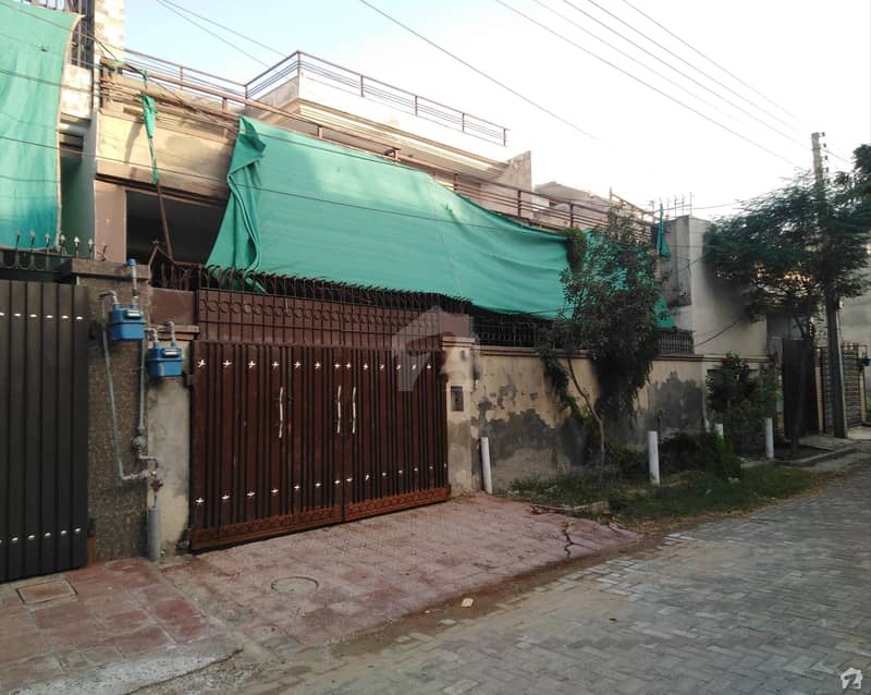 8 Marla Single Storey House Is Available For Sale