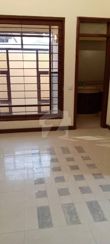 DHA Phase 7 300 Sq Yards Residential Bungalow On Rent