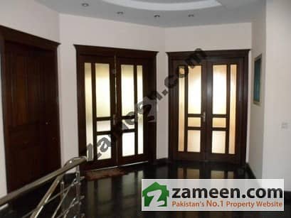 2 Kanal Old House For Sale In Main Cantt