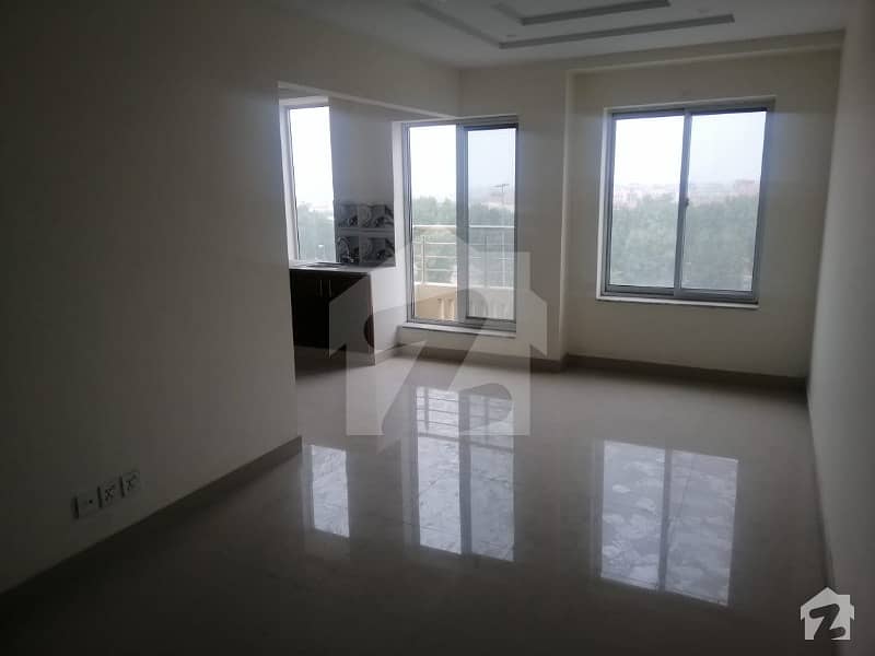 A BEAUTIFUL 1 BED FLATE FOR RENT IN NISHTER BLOCK SECTR E BAHRIA TOWN LHR