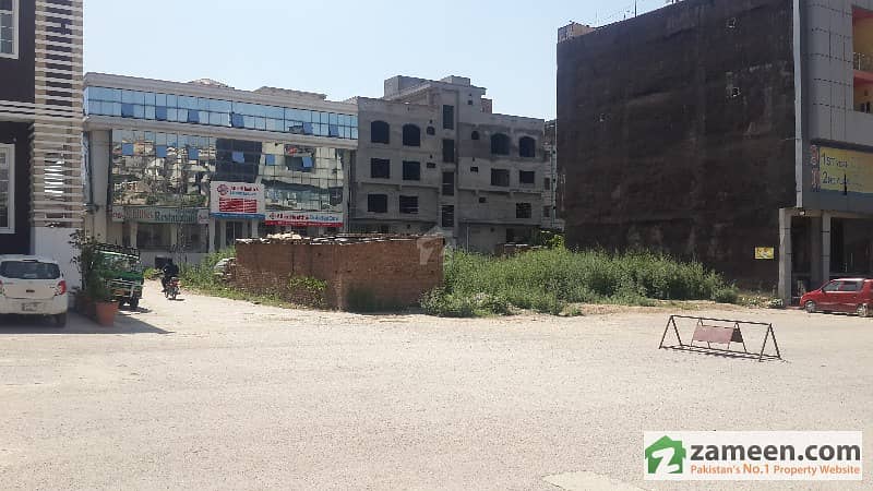 Corner Commercial Plot Is Available For Sale Main Markaz